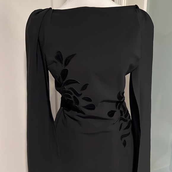 Chiara Boni La Petite Robe Romane Floral Knee-Length Cape Dress 2 - Picture 6 of 8